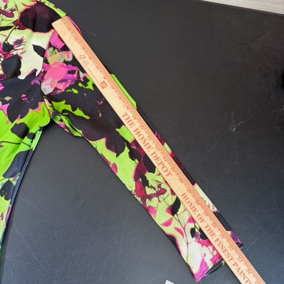 Natori Top Blouse Women's L Twist Neck Black Green Pink Floral Silky 3/4 Sleeve - Picture 11 of 13